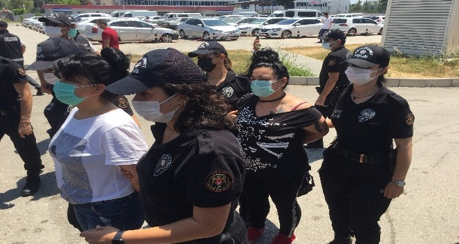 Kadınlı suç örgütüne 10 tutuklama